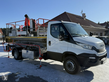 Камион вишка Iveco