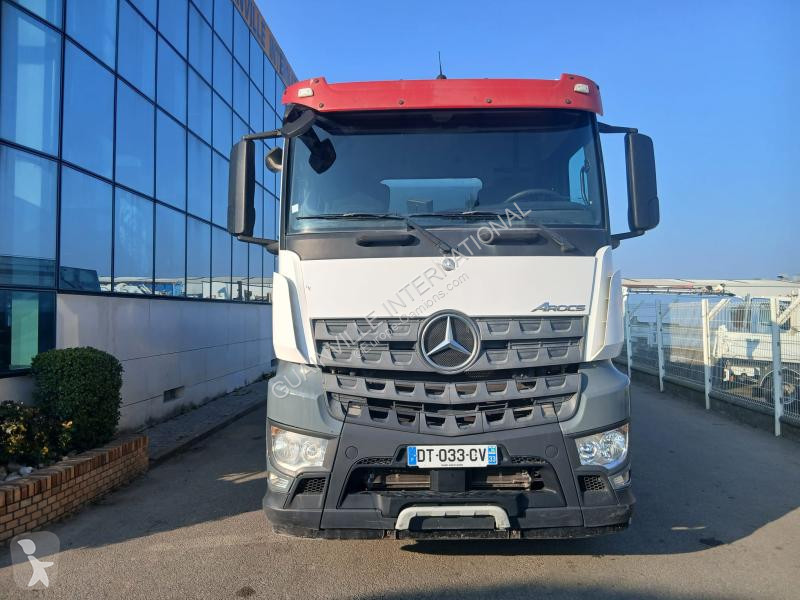 شاحنة Mercedes 3242