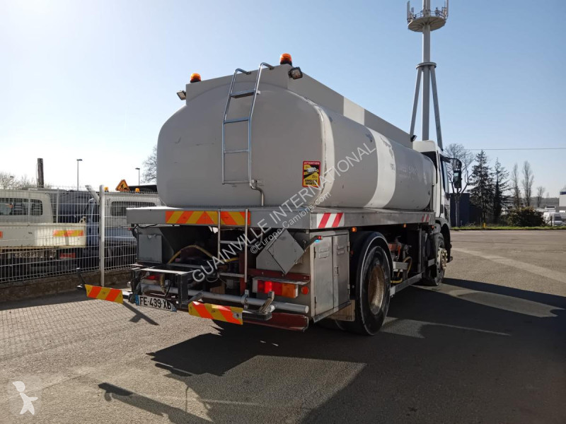 شاحنة Renault 250