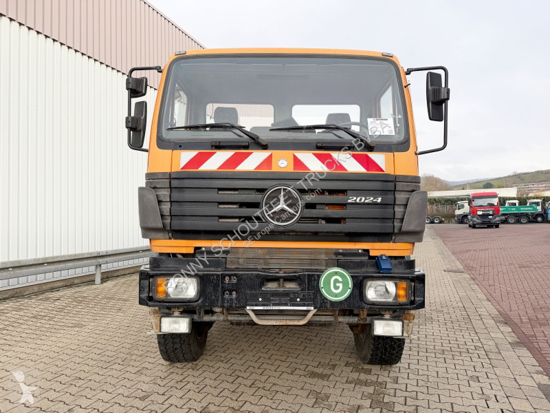 شاحنة Mercedes SK 2024 AK 4x4 SK 2024 AK 4x4,...