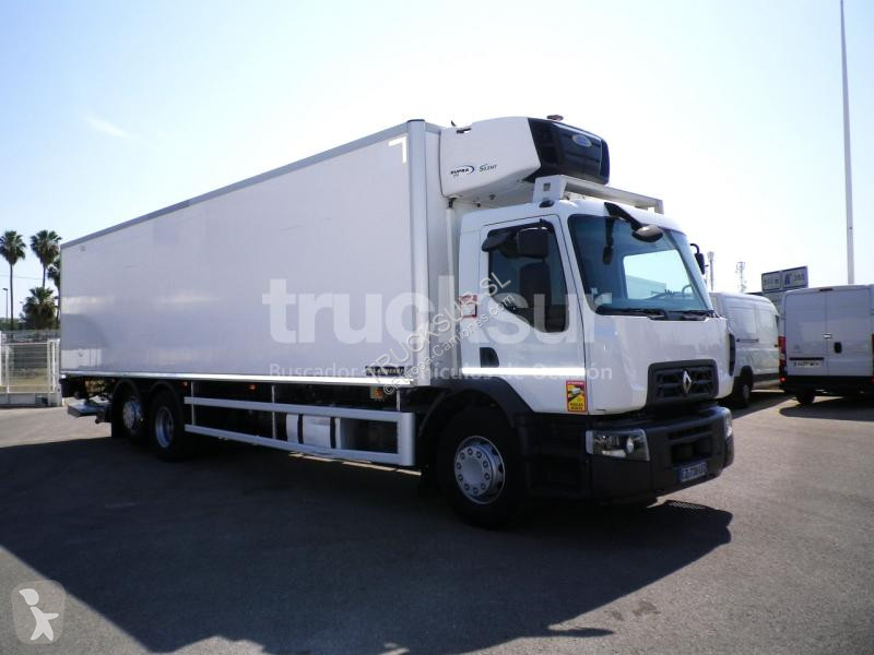 شاحنة Renault ejes 6x2*4 D320