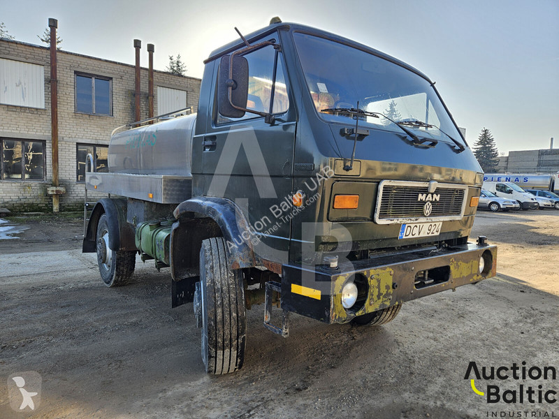 Kamión Volkswagen VW-MAN 8.136