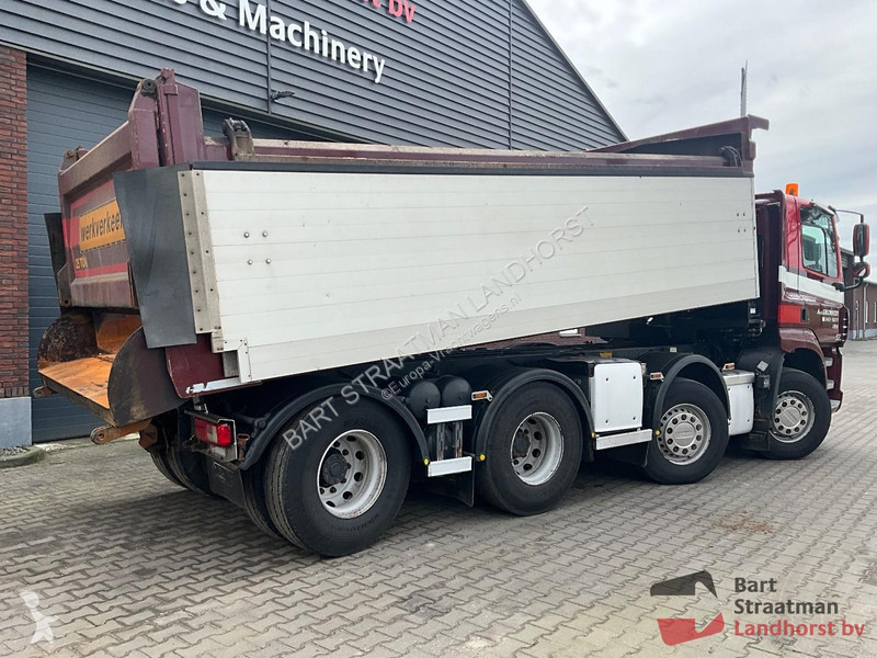 Lastbil Ginaf X6 4142 CF 8x2 met 22 m3...