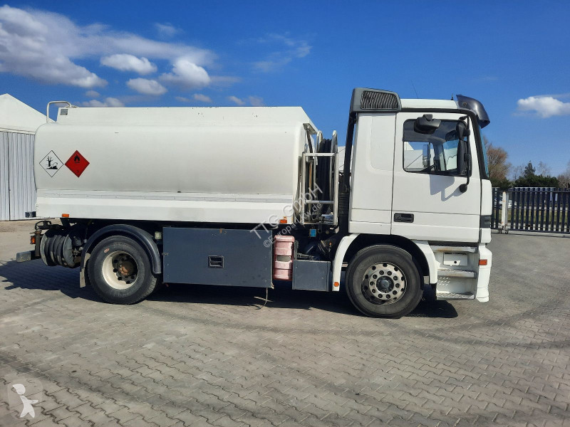 شاحنة Mercedes 1831