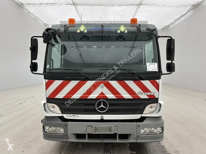 شاحنة Mercedes 1324