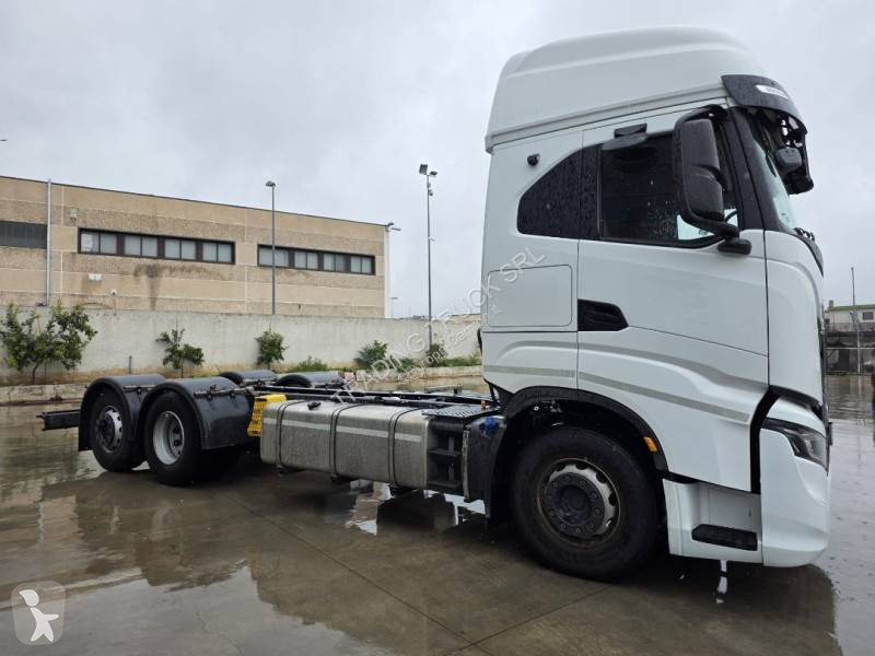 شاحنة Iveco