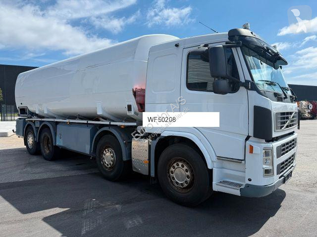 شاحنة Volvo FM 440 8x2*6 24.000 l. ADR Tanktruck
