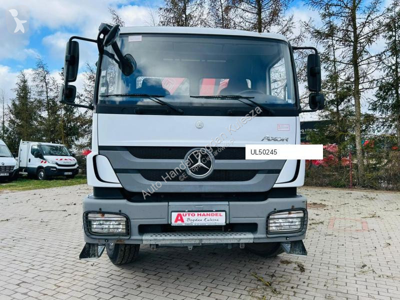 شاحنة Mercedes 1829