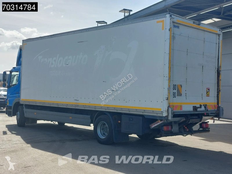 شاحنة Mercedes 1322 4X2 13tonner 1500kg...