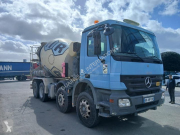 شاحنة اسمنت دوامة / خلاطة اسمنت Mercedes