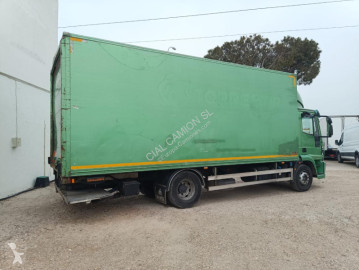 Camión furgón Iveco