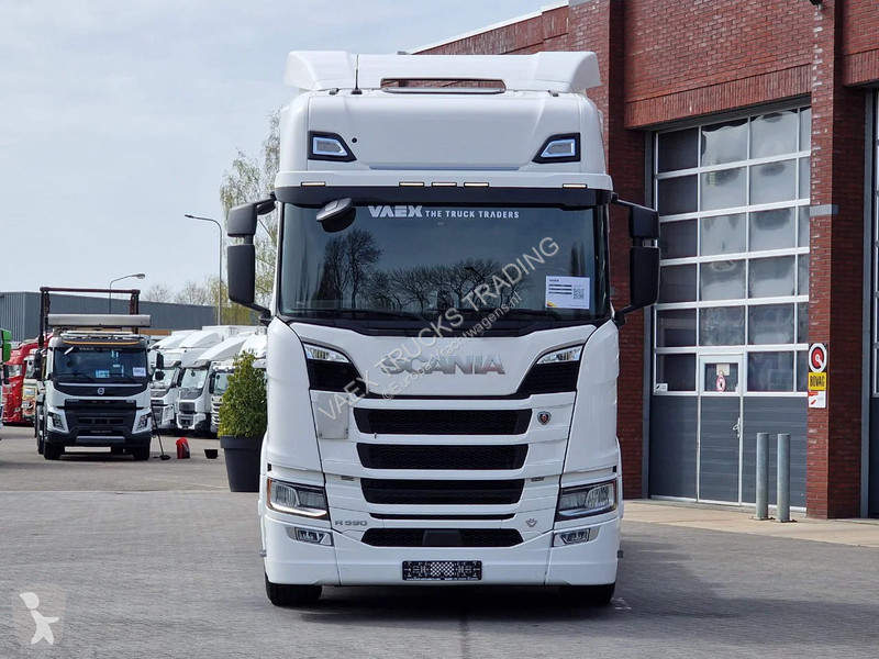 شاحنة Scania R590 V8 NGS Highline 6x2 - BDF -...