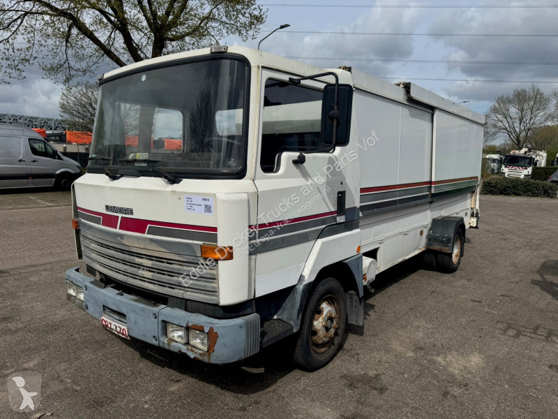 شاحنة Nissan 50-09 MANUA