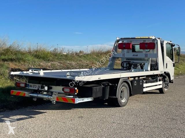 شاحنة Isuzu