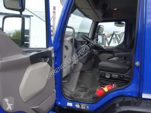شاحنة DAF 210 oprijlaadbak,airco