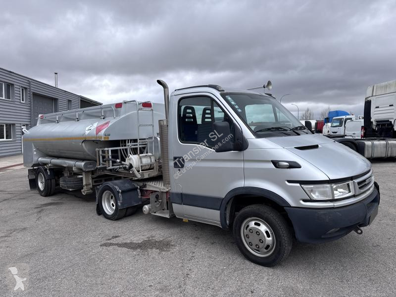 Iveco  40C17 semi-trailer truck