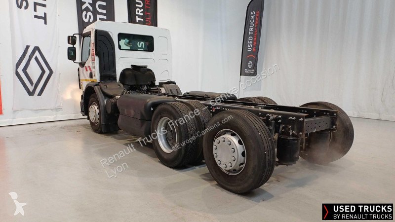 شاحنة Renault D Wide
