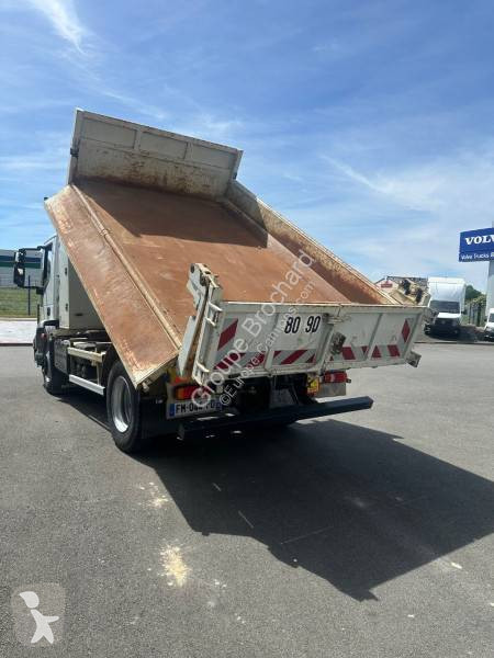 شاحنة Iveco