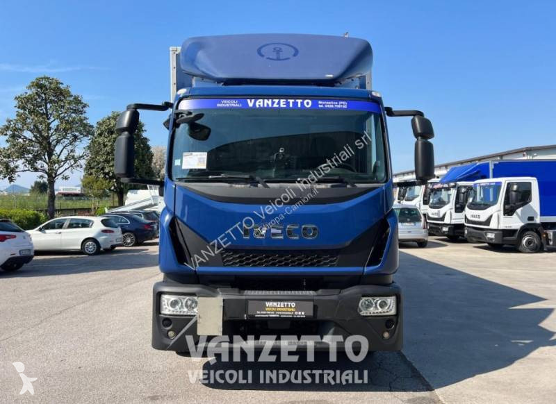 شاحنة Iveco