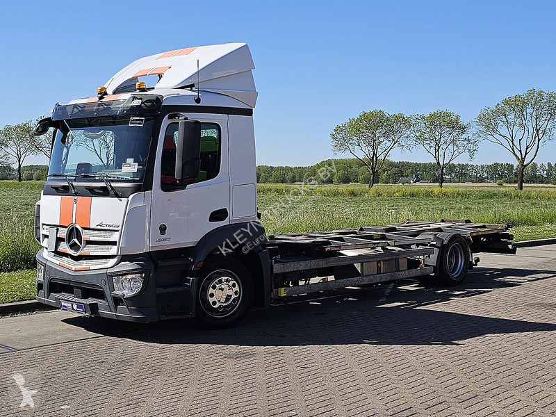 شاحنة Mercedes ACTROS Schnelllifter