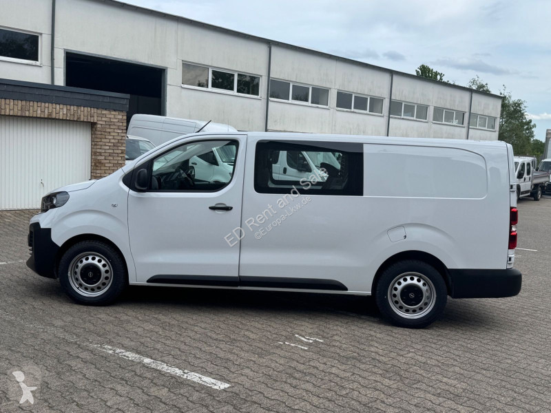 Nyttofordon Opel Vivaro Flex Space AHK/HolzBoden