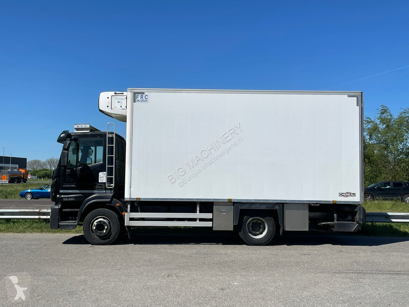 شاحنة Iveco EUROCARGO ML150E25P