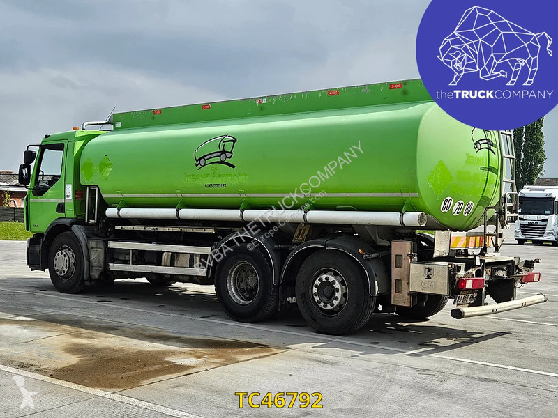 شاحنة Renault 320