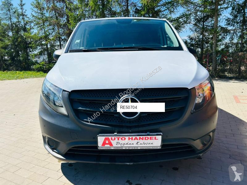 Furgoneta Mercedes vito