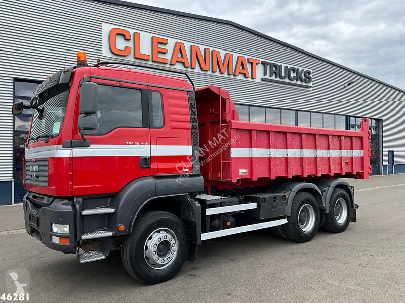 شاحنة MAN 33.440 6x4 Manual Full steel Kipper...