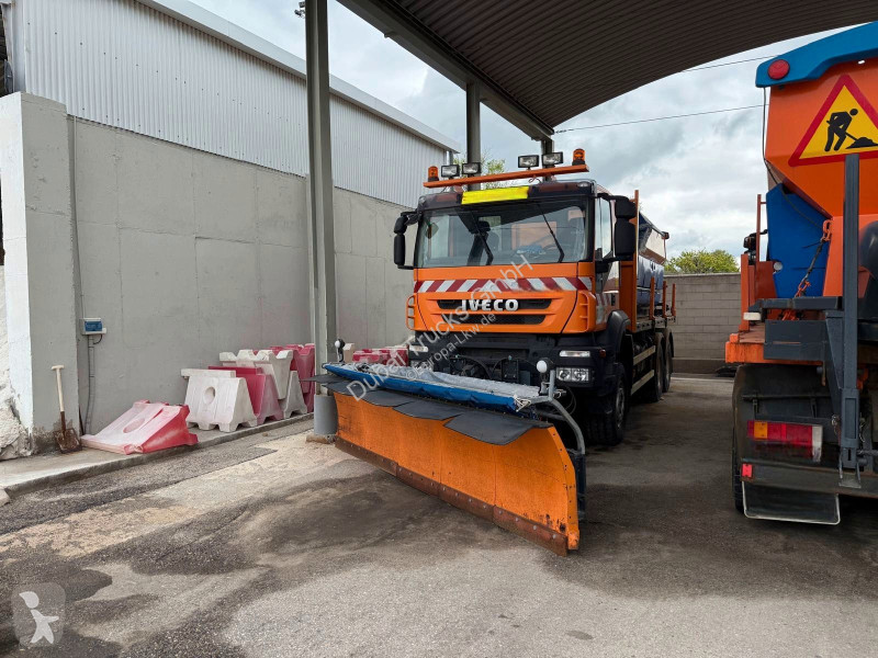 شاحنة Iveco...