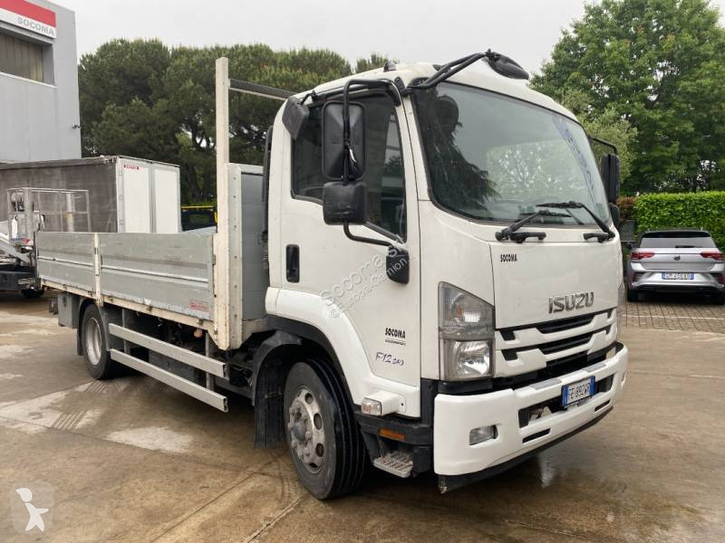 شاحنة Isuzu