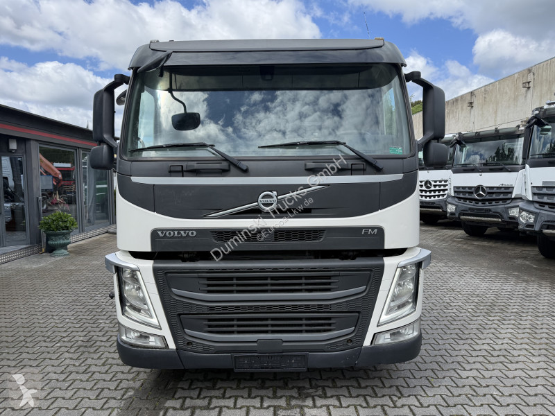شاحنة Volvo FM 330 6X2*4