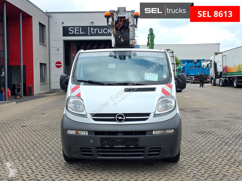 شاحنة Opel Vivaro 2.5 CDTI / Versalift ET-30-NE-XS