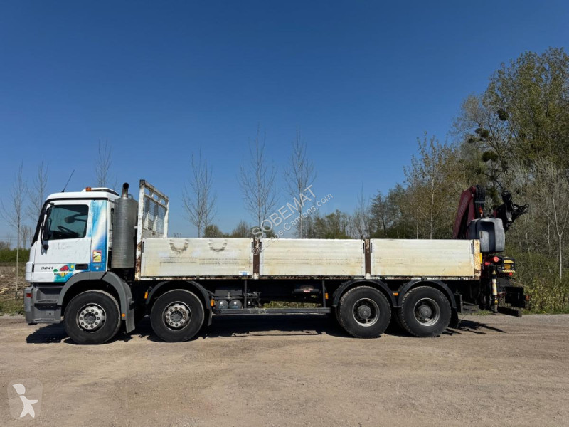 Camion Mercedes 3241