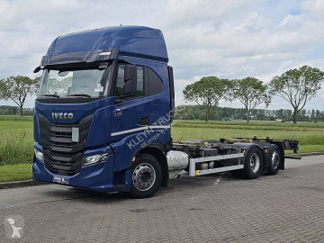 Камион BDF Iveco