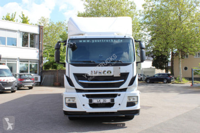 شاحنة عربة مقفلة Iveco