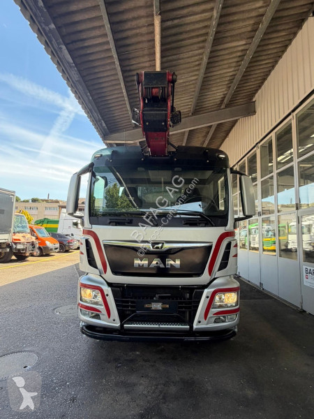 شاحنة MAN tgs 33.480