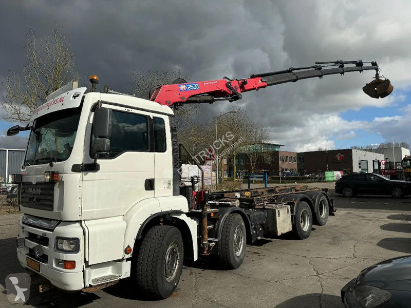 شاحنة MAN 35.440 8X2 - EURO 4 + HMF 2620K-RC...