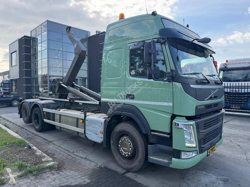 Camion Volvo 6X2 EURO 6 VDL 21T HOOK