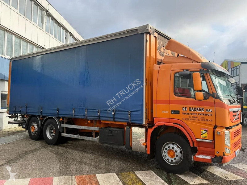 شاحنة Volvo 330 6X2 DHOLLANDIA 2000 KG LAST...