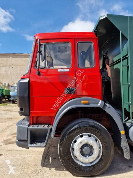 شاحنة Iveco
