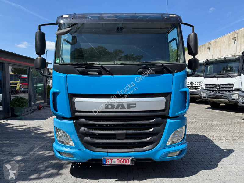 شاحنة DAF CF440 4X2