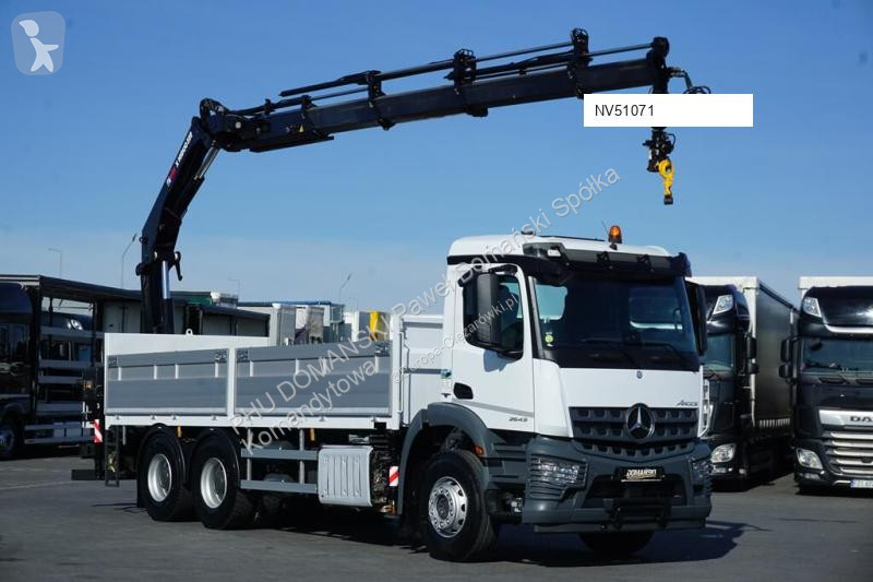 Camion Mercedes 228 E – 4