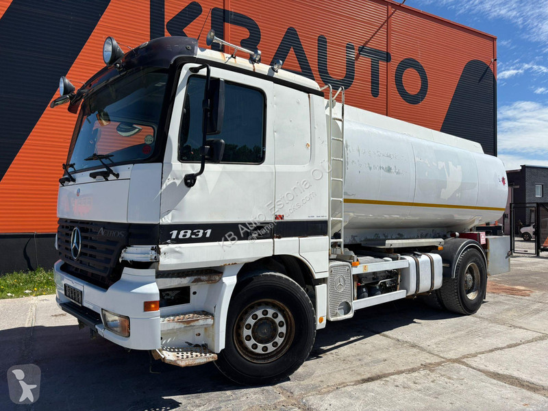 Camion Mercedes 1831 4x2 TANK 11000 l