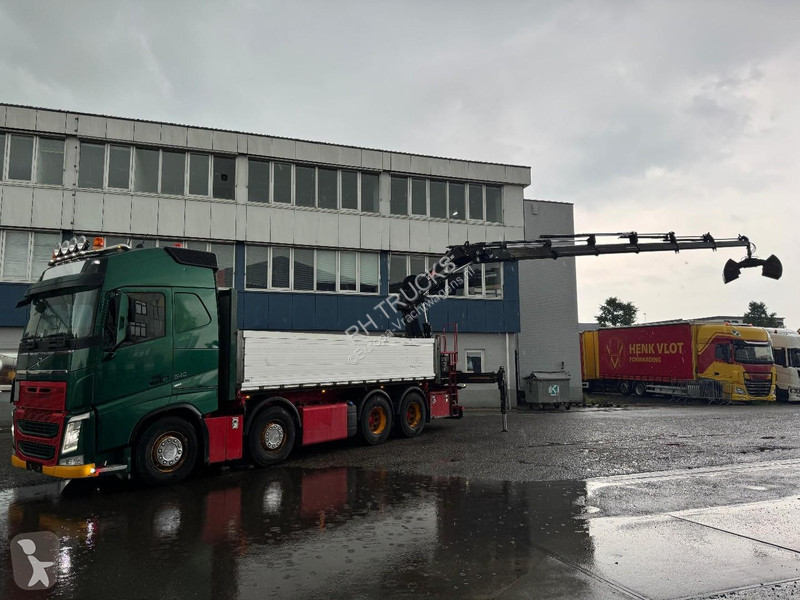 Camion Volvo 540 8X4 EURO 6 + HIAB X-HIPRO 302...