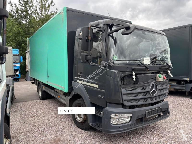 شاحنة Mercedes III 823L, Euro-6, LBW