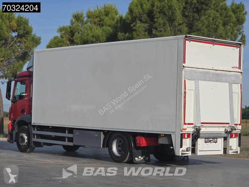 شاحنة Mercedes 1824 4X2 18 toneladas, 2000 kg,...