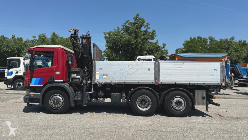 شاحنة Scania P320 DB 6x2