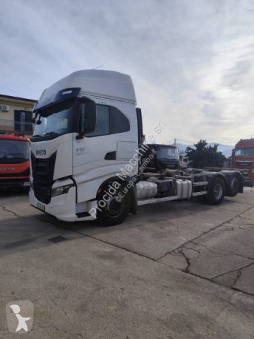 شاحنة هيكل Iveco