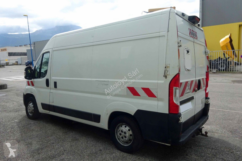 Véhicule utilitaire Peugeot BOXER 2,0 HDI 130